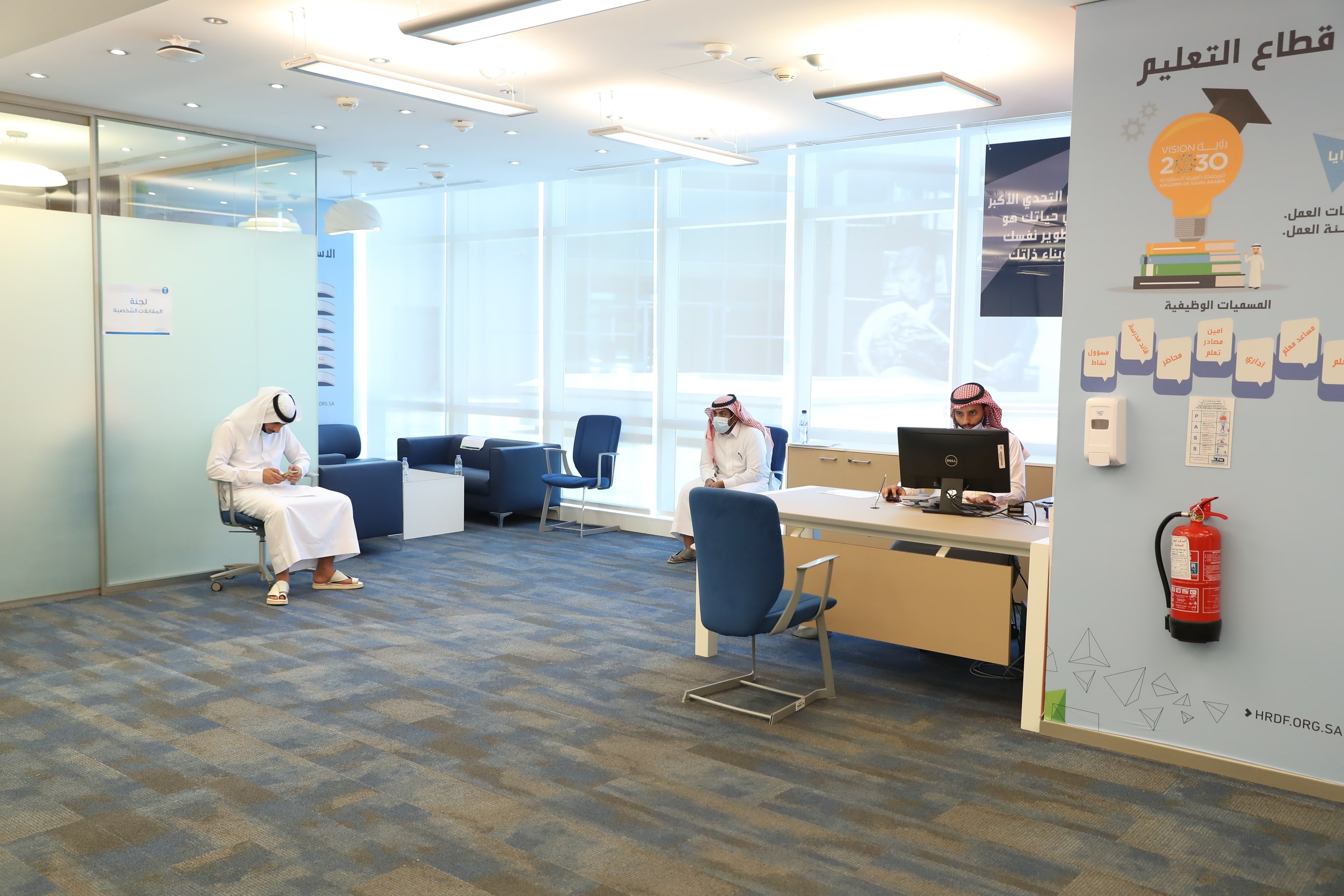 فرع "هدف" في الرياض يقدم خدمات متعددة لطالبي العمل